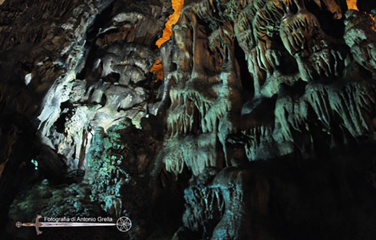 grotte di collepardo rocce