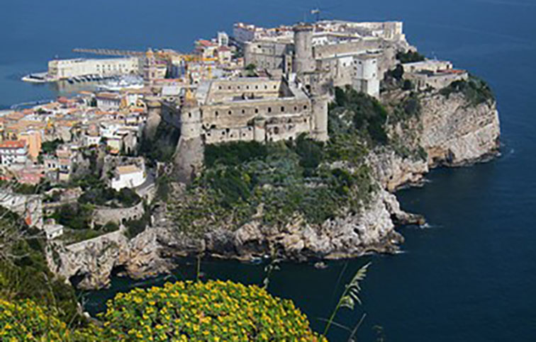 gaeta il promontorio da monte orlandi
