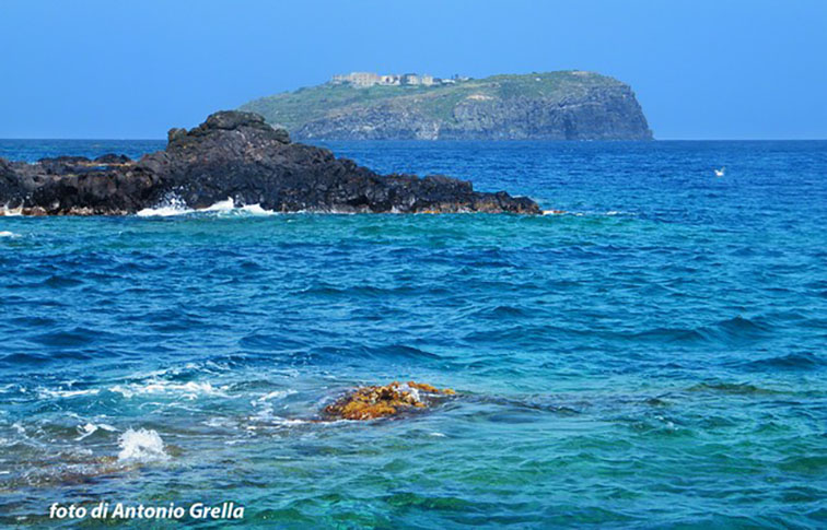 ventotene l isola di santo stefano