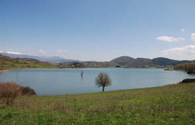 lago di canterno